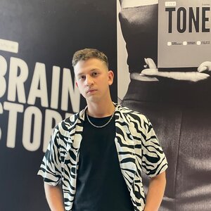 Аватар пользьзователя Илья Буяров