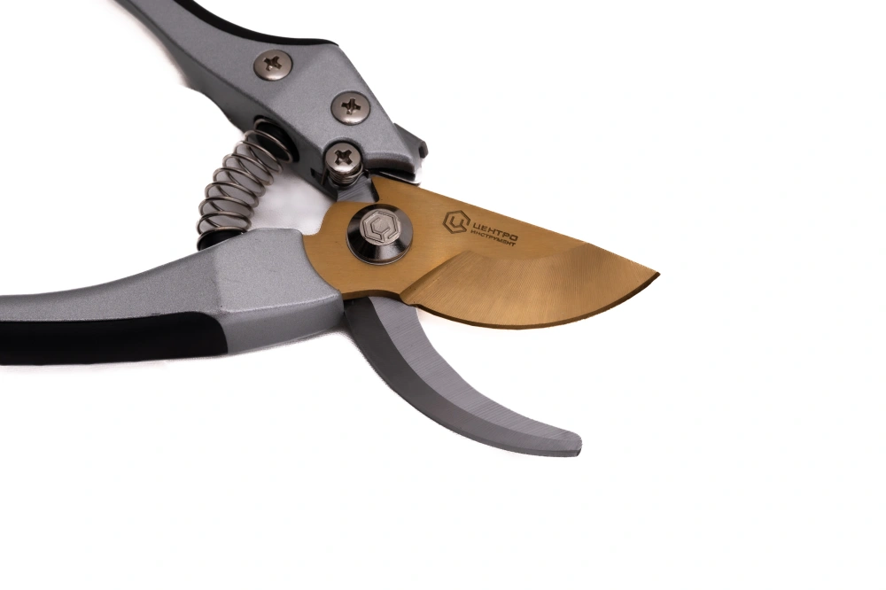 Секатор профессиональный TITANIUM арт.1381,