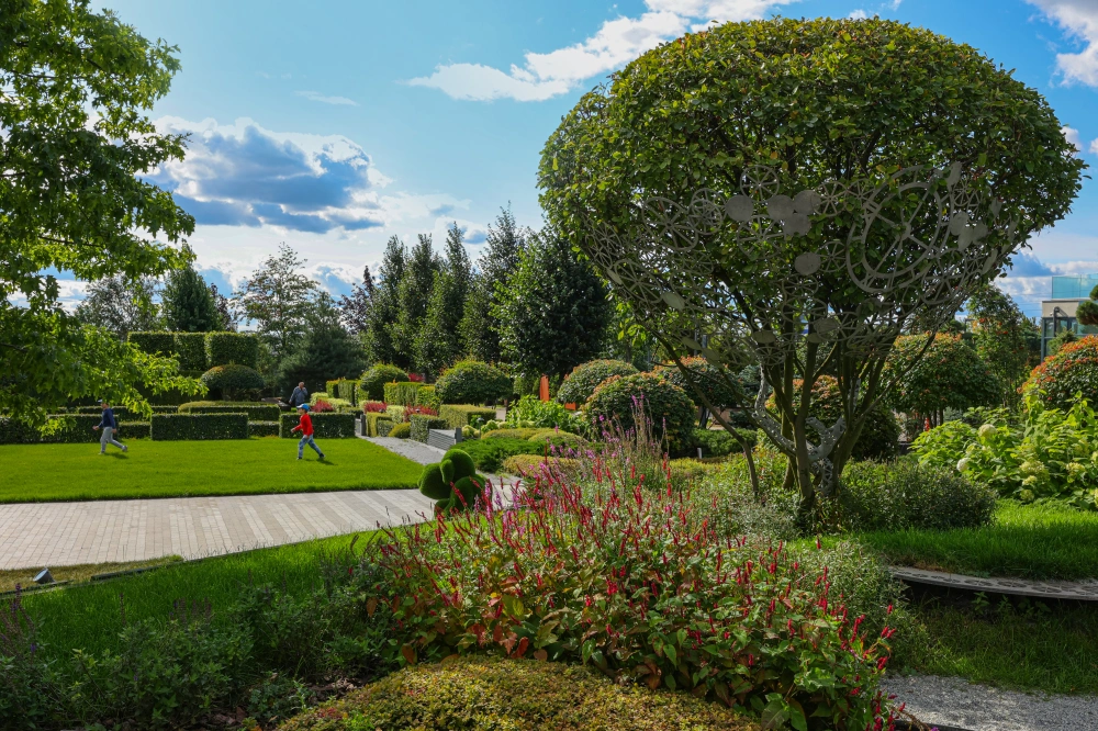 С 1 апреля Imperial Garden меняет режим работы