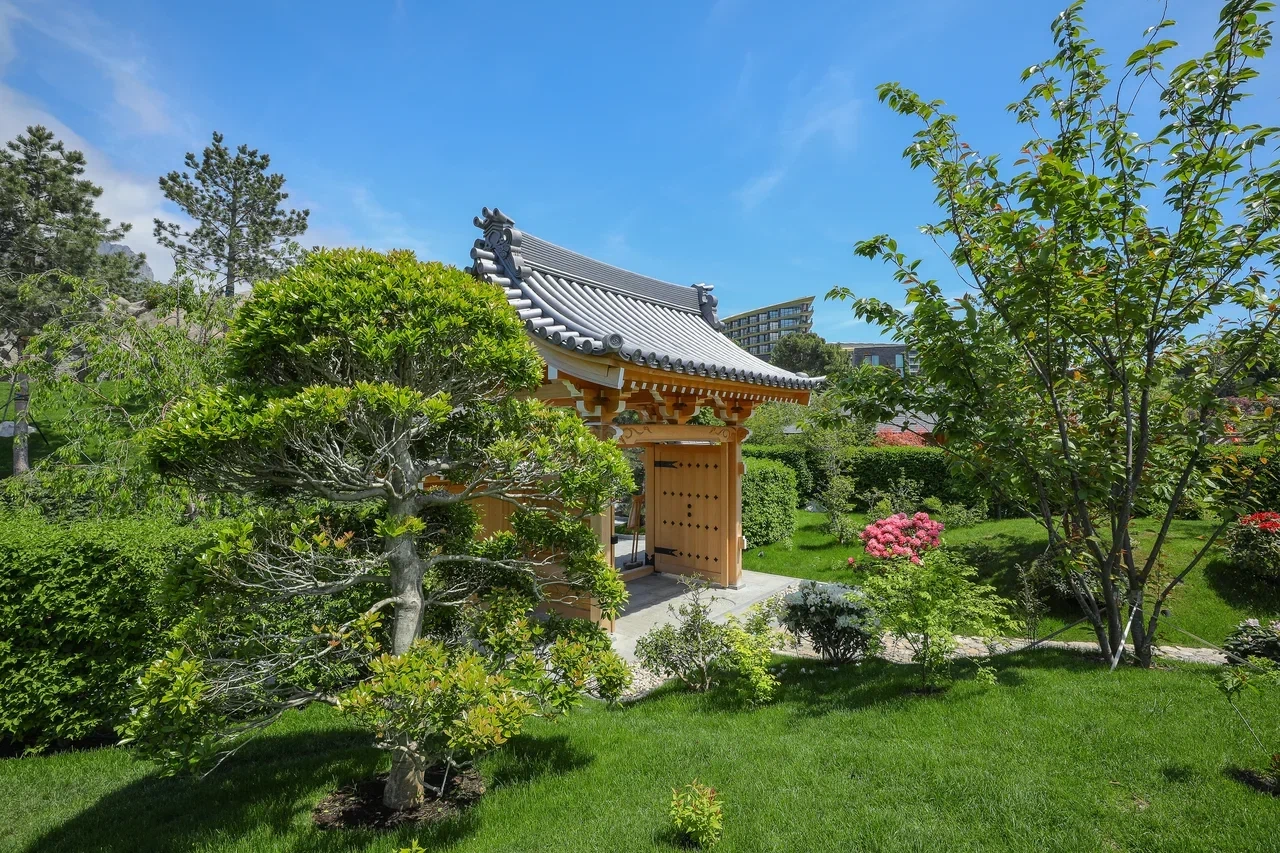 Японский сад «Rikkyo-en» (Отель  Mriya Resort & Spa)